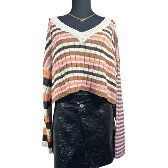 Torn by Ronny Kobo Croc- Embossed Faux Leather Mini Skirt- Size Medium - Picture 4 of 8